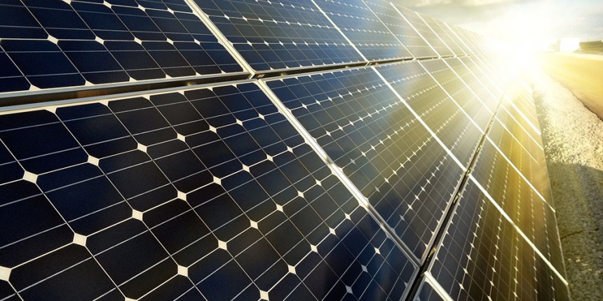 Power plant using renewable solar energy