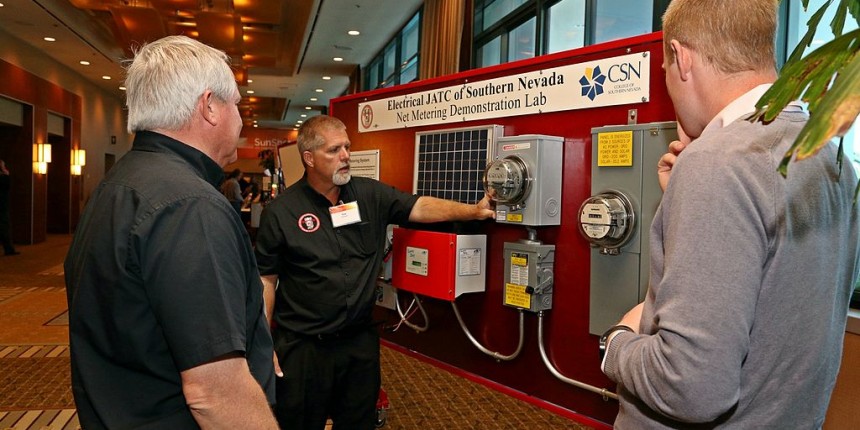 Demonstrating net metering technology